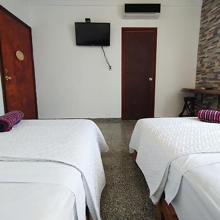 La Zona Hostel San Salvador Eksteriør billede