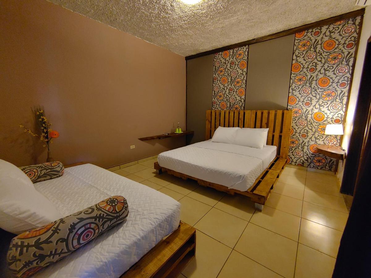 La Zona Hostel San Salvador Eksteriør billede