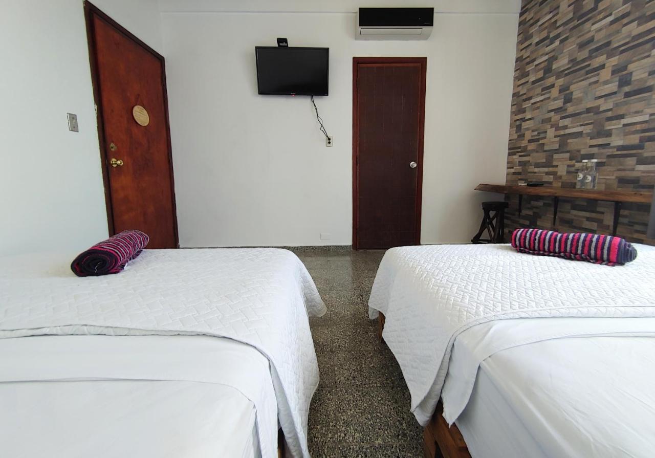 La Zona Hostel San Salvador Eksteriør billede