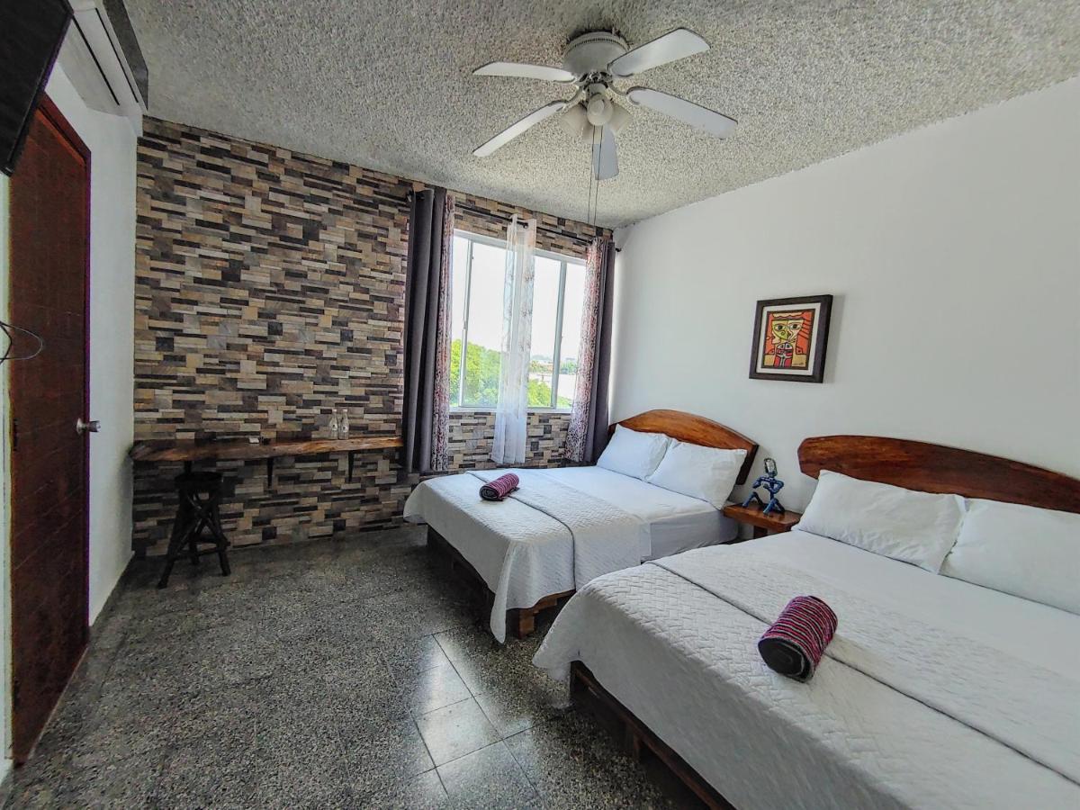 La Zona Hostel San Salvador Eksteriør billede